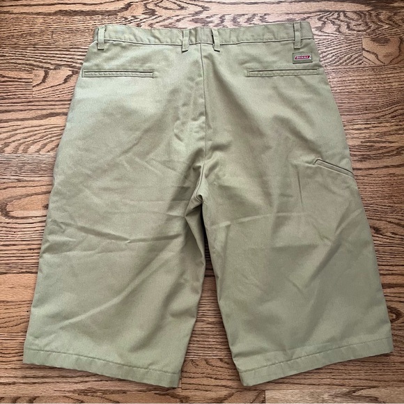 DICKIES Flat Front Men’s Khaki Bermuda Twill Work Shorts size 36 Length 14.5” - Picture 2 of 8